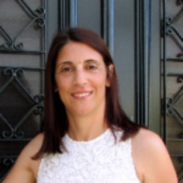 Carmen Freire  