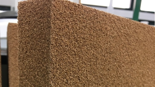 SprayCork